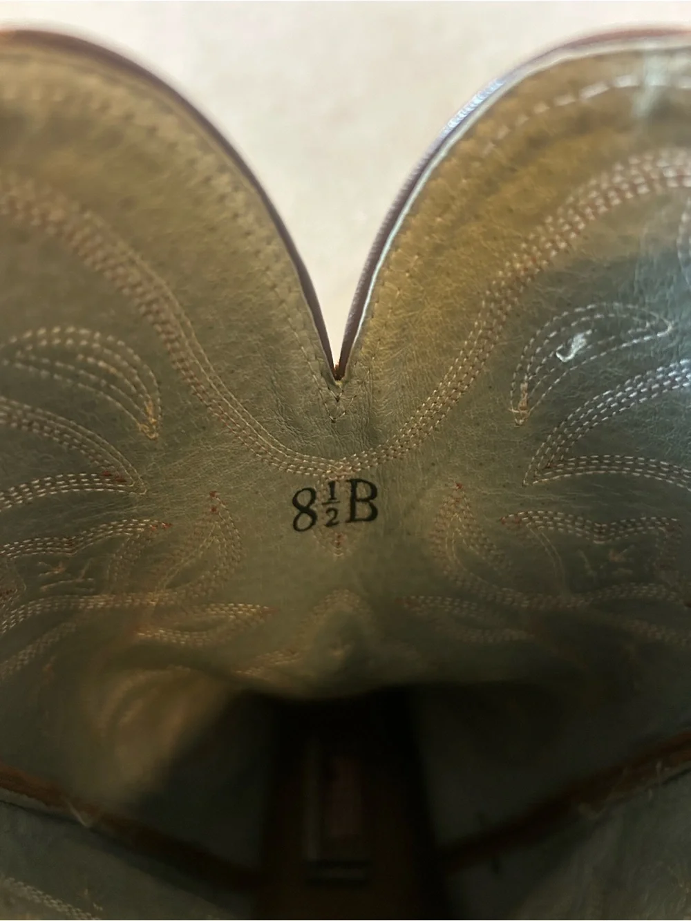 Ariat women’s Brown Leather Cowboy Boots - Picture 4 of 5